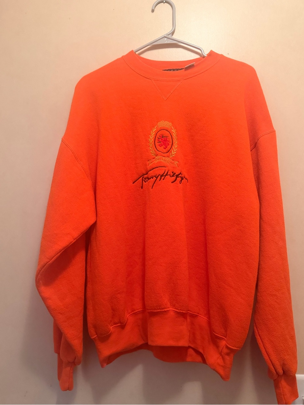 Vintage Tommy Hilfiger Orange Sweatshirt - Retro Embroidered Shield (90s) size L
